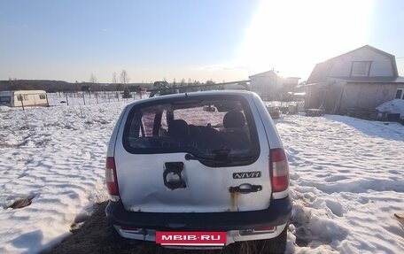 Chevrolet Niva I рестайлинг, 2005 год, 100 000 рублей, 4 фотография