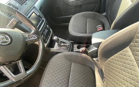 Skoda Yeti I рестайлинг, 2017 год, 1 930 000 рублей, 26 фотография