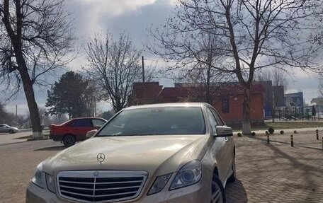 Mercedes-Benz E-Класс, 2010 год, 1 300 000 рублей, 3 фотография