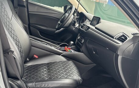 Mazda 6, 2017 год, 1 825 000 рублей, 13 фотография