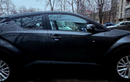 Toyota C-HR I рестайлинг, 2020 год, 2 450 000 рублей, 5 фотография