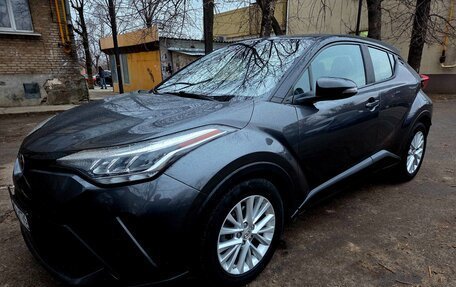 Toyota C-HR I рестайлинг, 2020 год, 2 450 000 рублей, 2 фотография