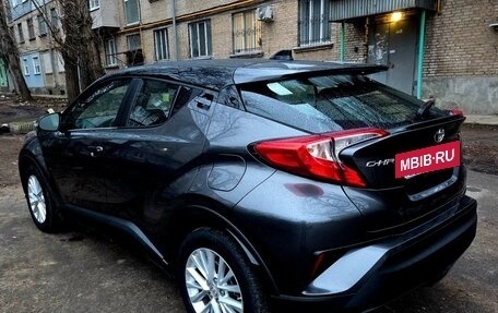 Toyota C-HR I рестайлинг, 2020 год, 2 450 000 рублей, 6 фотография