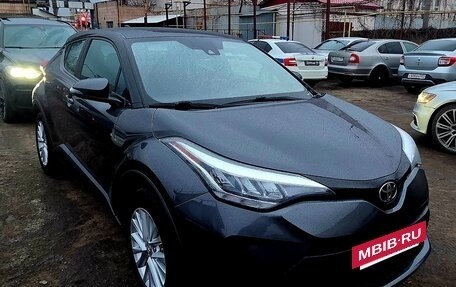 Toyota C-HR I рестайлинг, 2020 год, 2 450 000 рублей, 4 фотография