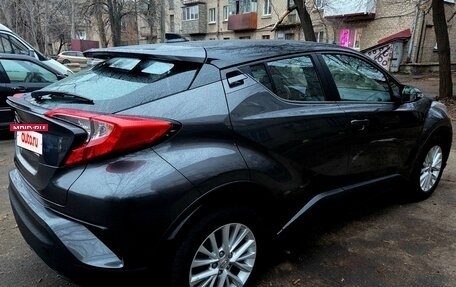 Toyota C-HR I рестайлинг, 2020 год, 2 450 000 рублей, 7 фотография