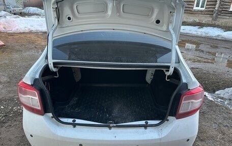 Renault Logan II, 2018 год, 415 000 рублей, 7 фотография