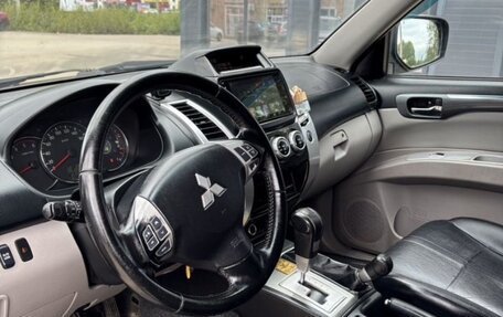 Mitsubishi Pajero Sport II рестайлинг, 2014 год, 1 500 000 рублей, 10 фотография