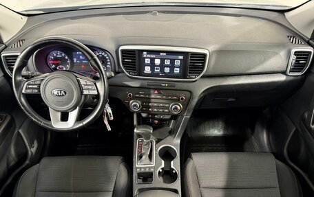 KIA Sportage IV рестайлинг, 2020 год, 2 699 800 рублей, 9 фотография