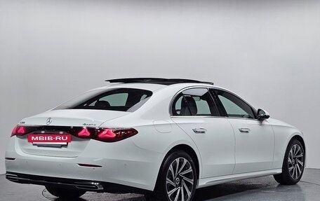 Mercedes-Benz E-Класс, 2024 год, 9 290 000 рублей, 3 фотография