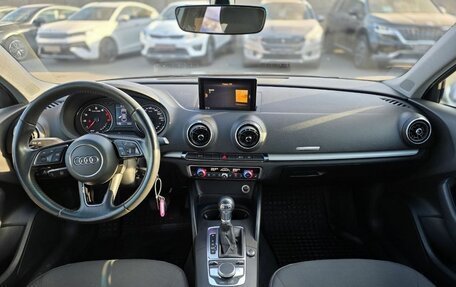 Audi A3, 2018 год, 1 830 000 рублей, 10 фотография