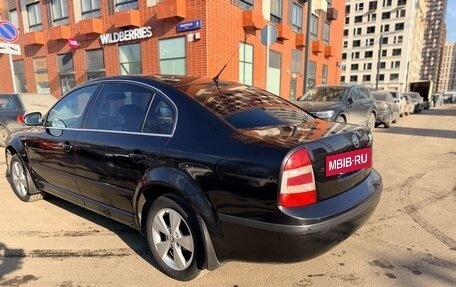 Skoda Superb III рестайлинг, 2007 год, 1 000 000 рублей, 4 фотография
