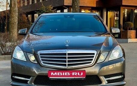 Mercedes-Benz E-Класс, 2012 год, 2 490 000 рублей, 2 фотография