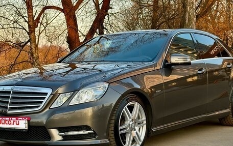 Mercedes-Benz E-Класс, 2012 год, 2 490 000 рублей, 3 фотография