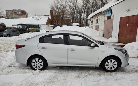 KIA Rio IV, 2021 год, 1 850 000 рублей, 4 фотография