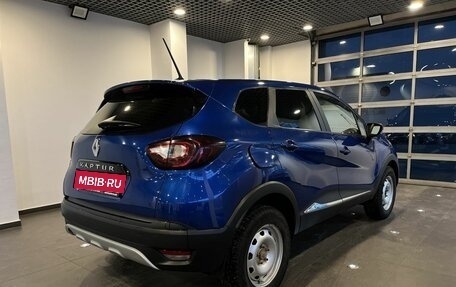 Renault Kaptur I рестайлинг, 2021 год, 1 995 000 рублей, 3 фотография