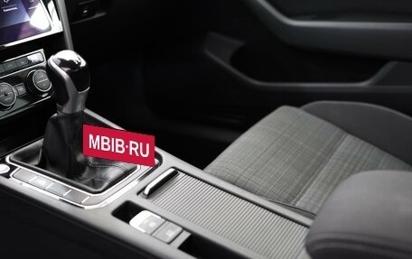 Volkswagen Passat B8 рестайлинг, 2020 год, 2 332 000 рублей, 19 фотография