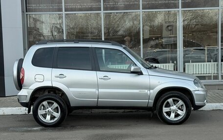 Chevrolet Niva I рестайлинг, 2017 год, 567 000 рублей, 6 фотография