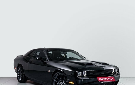 Dodge Challenger III рестайлинг 2, 2022 год, 5 500 000 рублей, 3 фотография