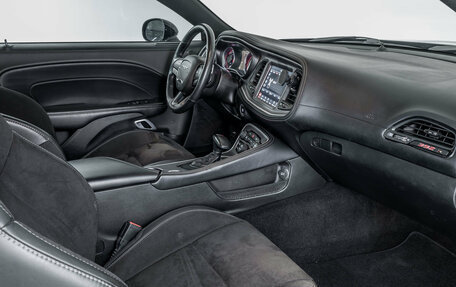 Dodge Challenger III рестайлинг 2, 2022 год, 5 500 000 рублей, 9 фотография