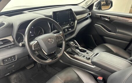 Toyota Highlander, 2021 год, 5 260 000 рублей, 11 фотография