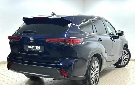 Toyota Highlander, 2021 год, 5 260 000 рублей, 4 фотография