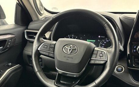 Toyota Highlander, 2021 год, 5 260 000 рублей, 18 фотография