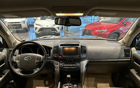 Toyota Land Cruiser 200, 2011 год, 3 990 000 рублей, 14 фотография