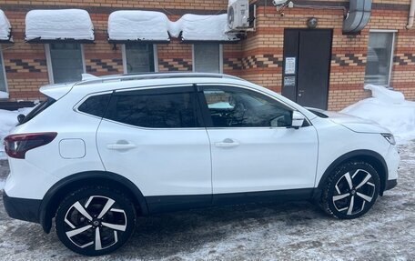 Nissan Qashqai, 2022 год, 2 500 000 рублей, 2 фотография