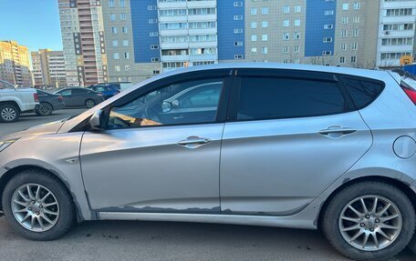 Hyundai Solaris II рестайлинг, 2011 год, 500 000 рублей, 4 фотография