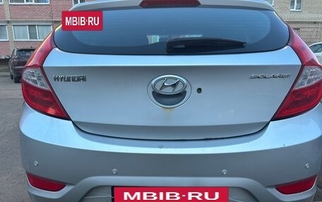 Hyundai Solaris II рестайлинг, 2011 год, 500 000 рублей, 5 фотография