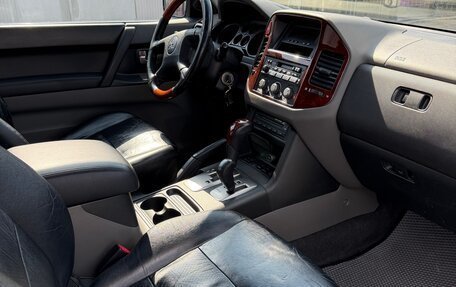 Mitsubishi Pajero III рестайлинг, 2004 год, 886 000 рублей, 3 фотография