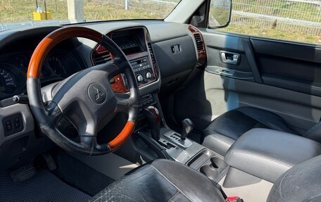 Mitsubishi Pajero III рестайлинг, 2004 год, 886 000 рублей, 9 фотография