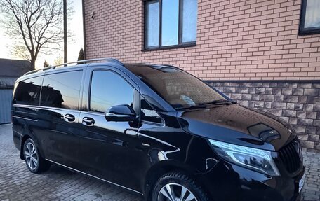 Mercedes-Benz V-Класс, 2016 год, 5 000 000 рублей, 15 фотография