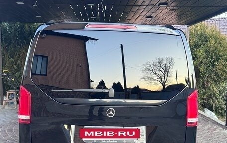 Mercedes-Benz V-Класс, 2016 год, 5 000 000 рублей, 2 фотография