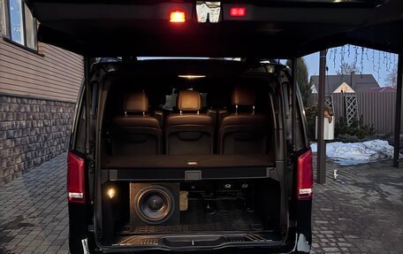 Mercedes-Benz V-Класс, 2016 год, 5 000 000 рублей, 26 фотография