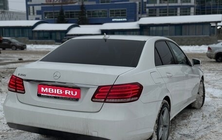 Mercedes-Benz E-Класс, 2014 год, 1 850 000 рублей, 4 фотография