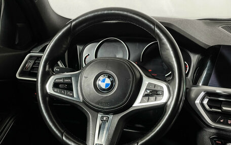 BMW 3 серия, 2019 год, 3 750 000 рублей, 15 фотография