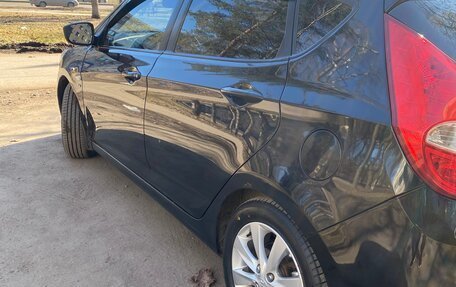 Hyundai Solaris II рестайлинг, 2012 год, 550 000 рублей, 1 фотография