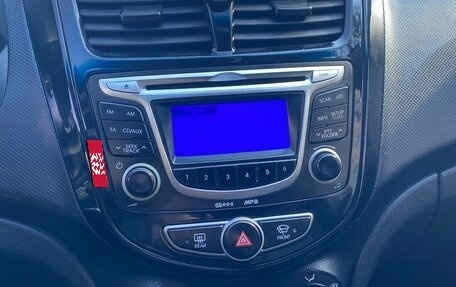 Hyundai Solaris II рестайлинг, 2012 год, 550 000 рублей, 10 фотография