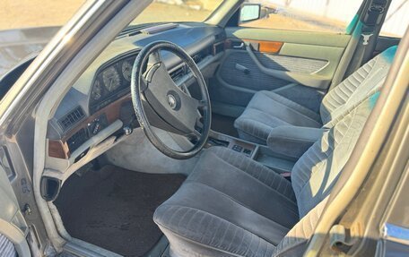 Mercedes-Benz S-Класс, 1986 год, 470 000 рублей, 16 фотография