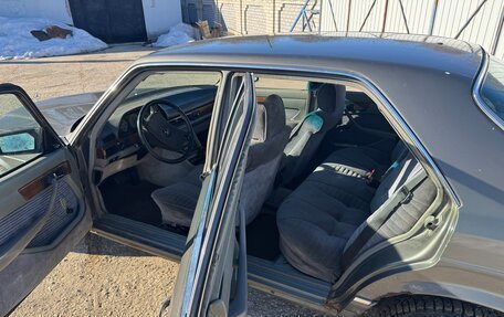 Mercedes-Benz S-Класс, 1986 год, 470 000 рублей, 17 фотография