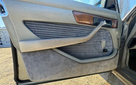 Mercedes-Benz S-Класс, 1986 год, 470 000 рублей, 25 фотография