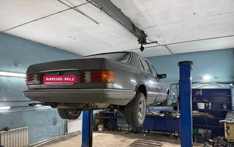 Mercedes-Benz S-Класс, 1986 год, 470 000 рублей, 37 фотография