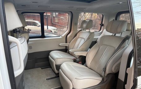 Hyundai Staria, 2021 год, 4 750 000 рублей, 8 фотография