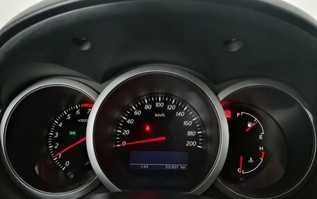 Suzuki Grand Vitara, 2011 год, 910 000 рублей, 16 фотография