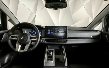 Mitsubishi Airtrek, 2022 год, 2 695 000 рублей, 14 фотография