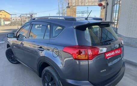 Toyota RAV4, 2013 год, 1 850 000 рублей, 9 фотография