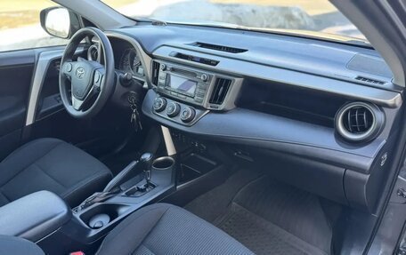 Toyota RAV4, 2013 год, 1 850 000 рублей, 25 фотография