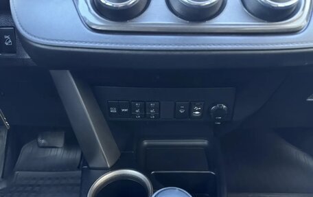 Toyota RAV4, 2013 год, 1 850 000 рублей, 29 фотография