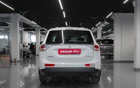 Mitsubishi Outlander III рестайлинг 3, 2013 год, 1 450 000 рублей, 6 фотография